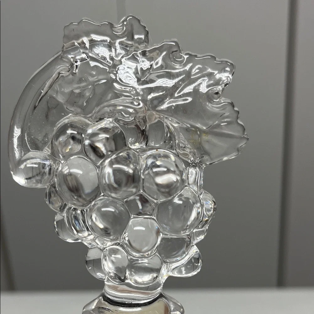 Mikasa Clear Crystal Grape Wine Stopper